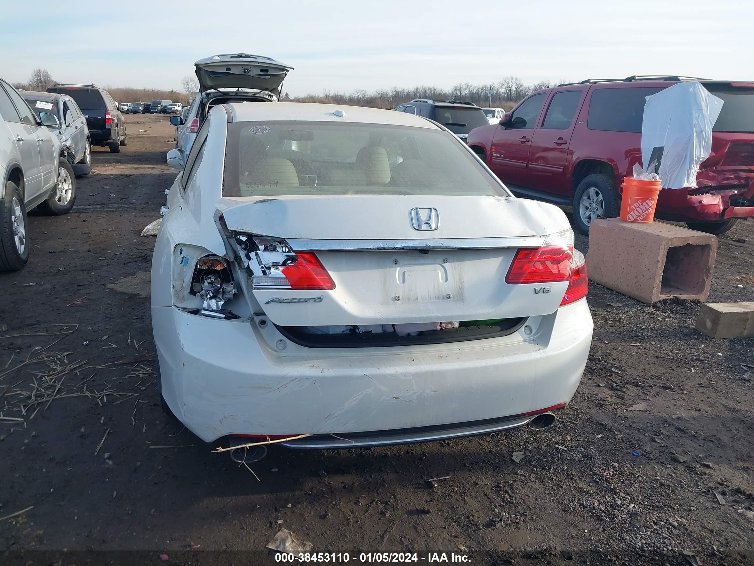 Photo 15 VIN: 1HGCR3F88DA043987 - HONDA ACCORD 