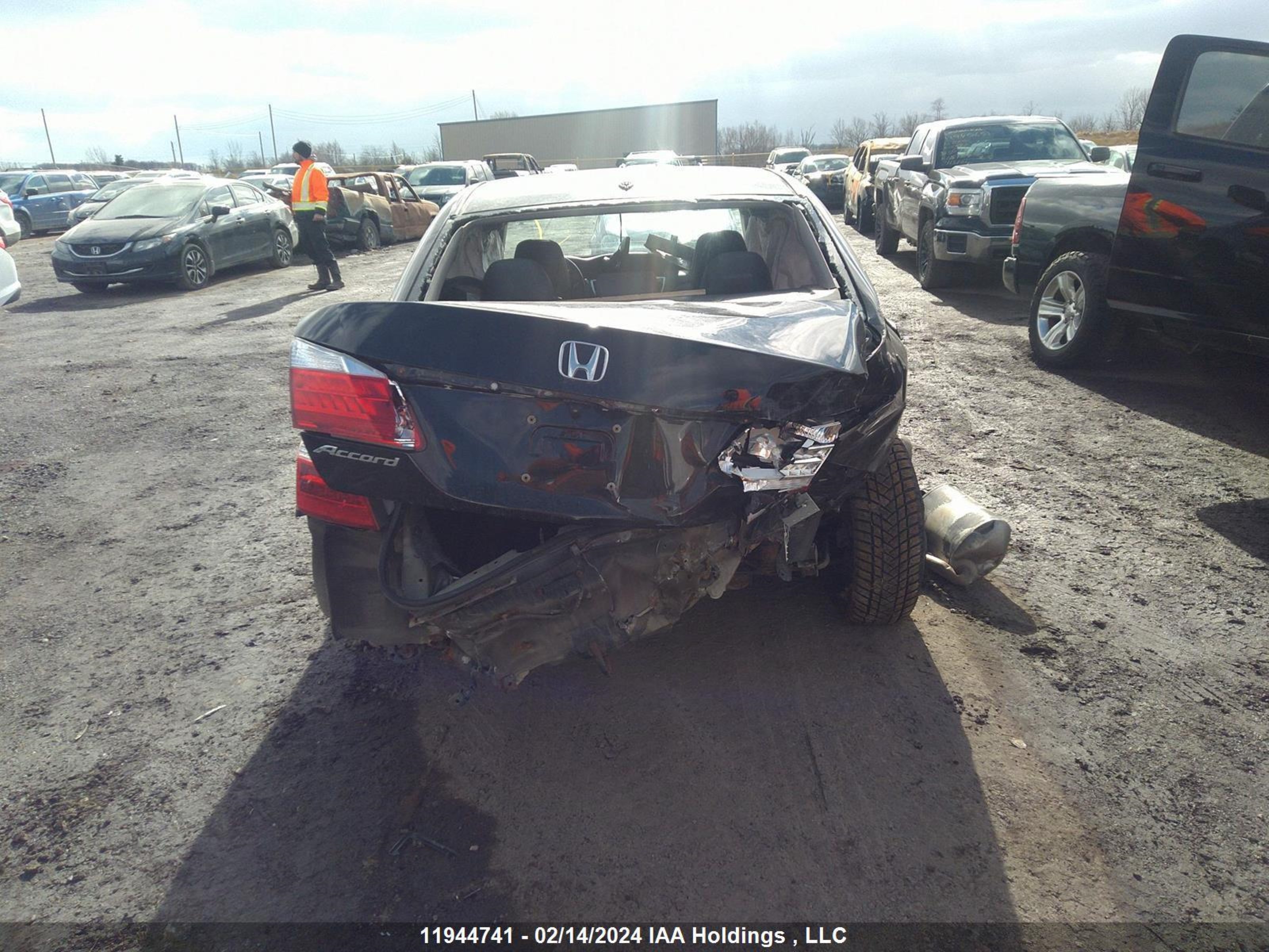 Photo 14 VIN: 1HGCR3F88DA801245 - HONDA ACCORD 