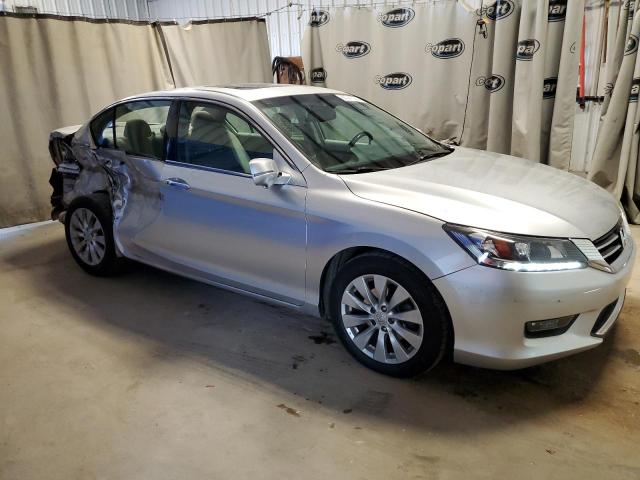 Photo 3 VIN: 1HGCR3F88EA015060 - HONDA ACCORD EXL 