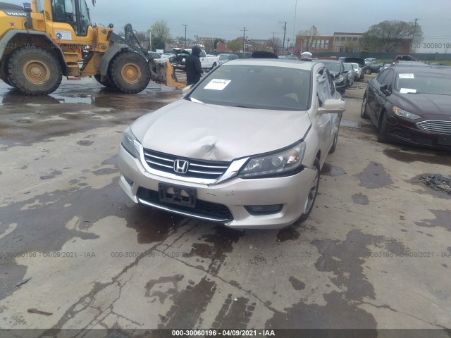 Photo 5 VIN: 1HGCR3F88FA006408 - HONDA ACCORD SEDAN 