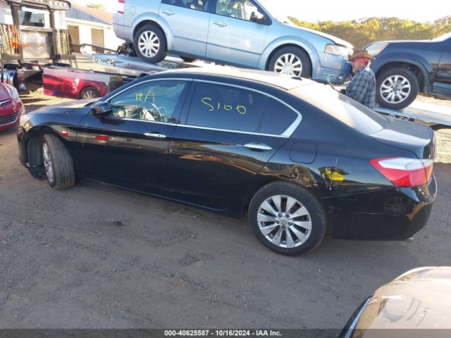 Photo 2 VIN: 1HGCR3F88FA009566 - HONDA ACCORD 