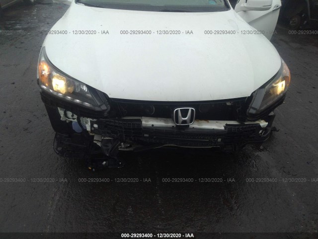 Photo 5 VIN: 1HGCR3F88FA035522 - HONDA ACCORD SEDAN 