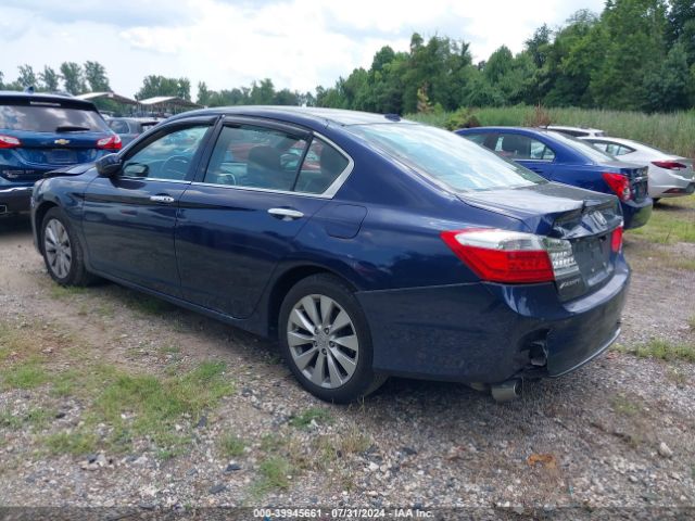 Photo 2 VIN: 1HGCR3F88FA038355 - HONDA ACCORD 