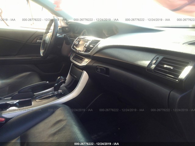 Photo 4 VIN: 1HGCR3F89DA047773 - HONDA ACCORD SDN 