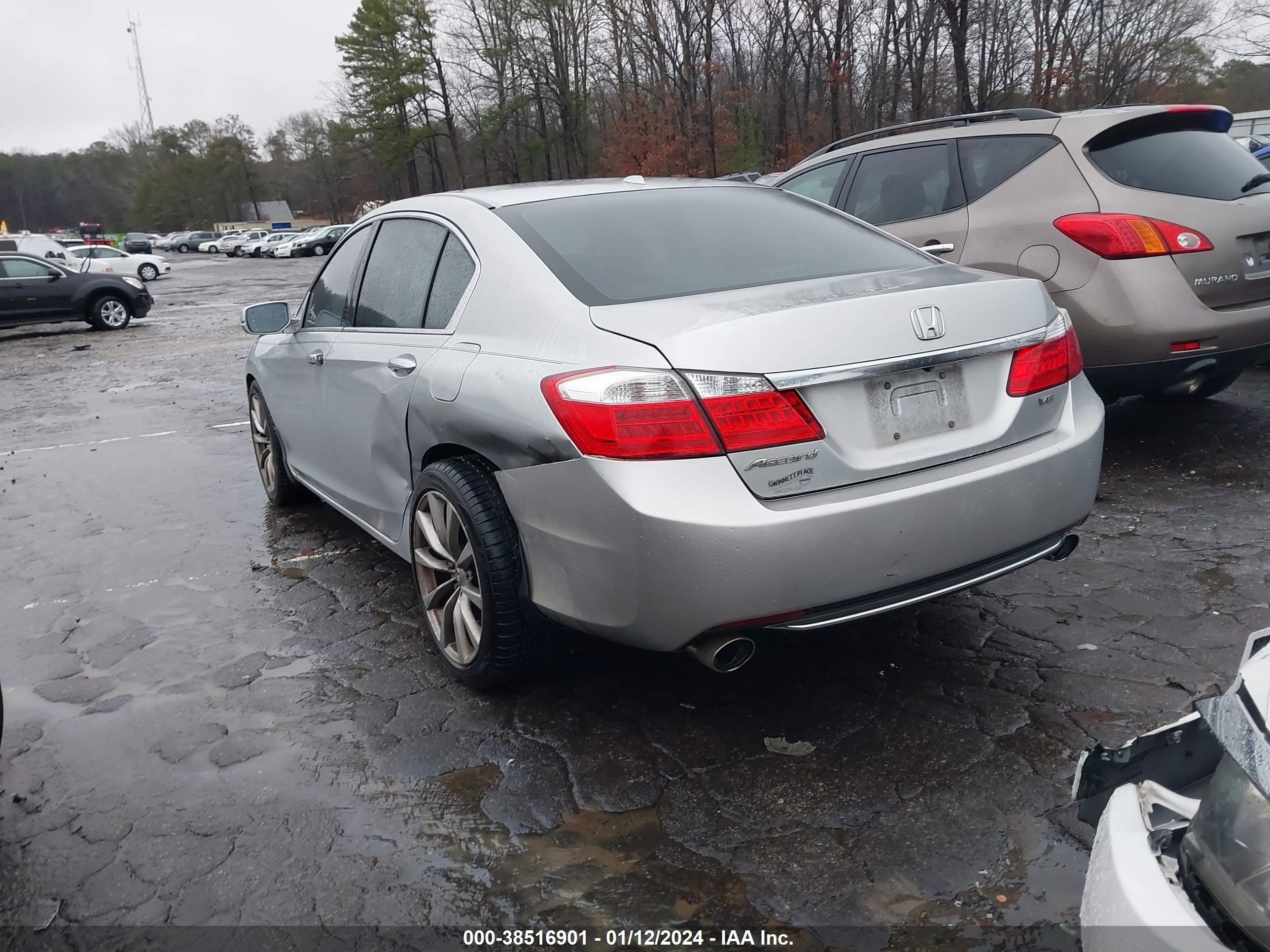 Photo 2 VIN: 1HGCR3F89EA030795 - HONDA ACCORD 