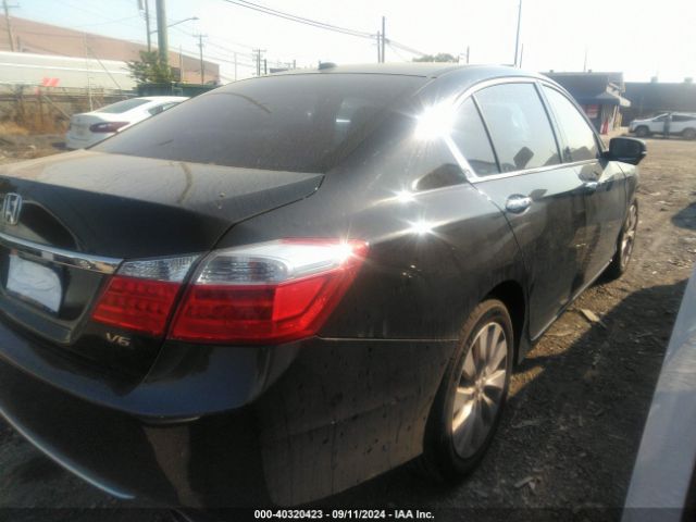 Photo 3 VIN: 1HGCR3F89FA028692 - HONDA ACCORD 