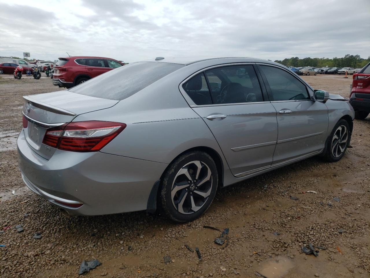 Photo 2 VIN: 1HGCR3F89HA032440 - HONDA ACCORD 