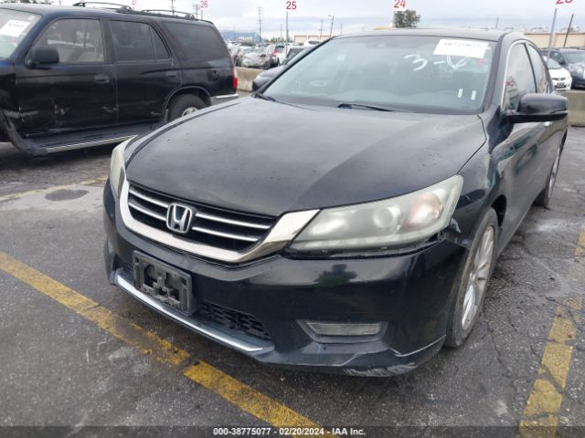 Photo 5 VIN: 1HGCR3F8XDA012630 - HONDA ACCORD 