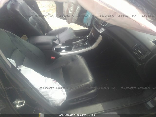 Photo 4 VIN: 1HGCR3F8XDA022395 - HONDA ACCORD SDN 