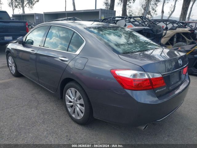 Photo 2 VIN: 1HGCR3F8XEA023046 - HONDA ACCORD 