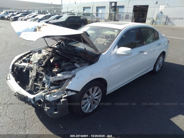 Photo 1 VIN: 1HGCR3F8XEA039876 - HONDA ACCORD SEDAN 