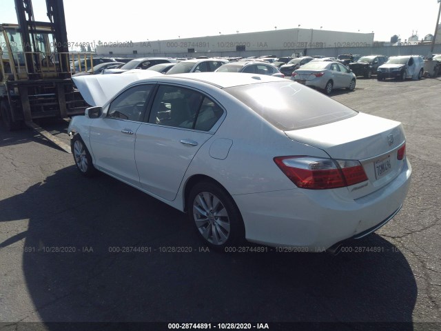 Photo 2 VIN: 1HGCR3F8XEA039876 - HONDA ACCORD SEDAN 