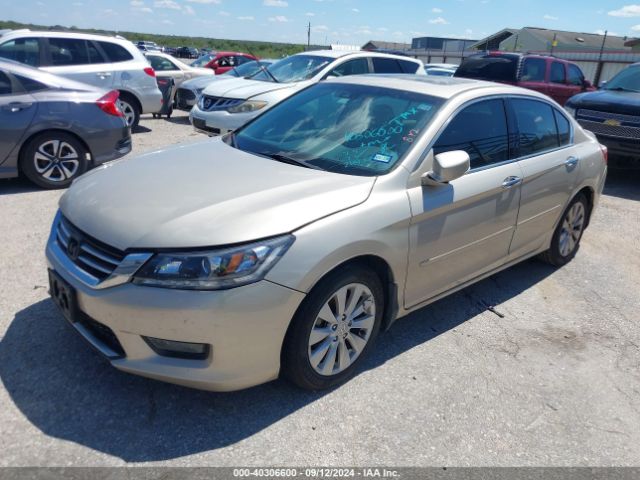 Photo 1 VIN: 1HGCR3F8XFA001825 - HONDA ACCORD 