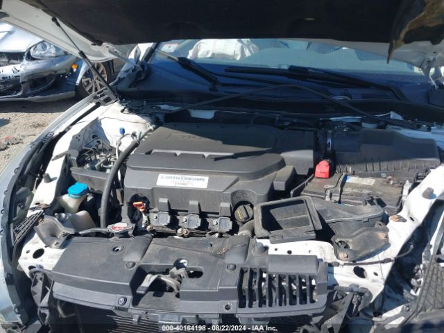 Photo 9 VIN: 1HGCR3F8XFA002120 - HONDA ACCORD 