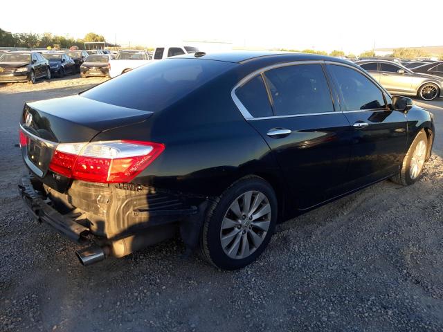 Photo 2 VIN: 1HGCR3F8XFA027681 - HONDA ACCORD 