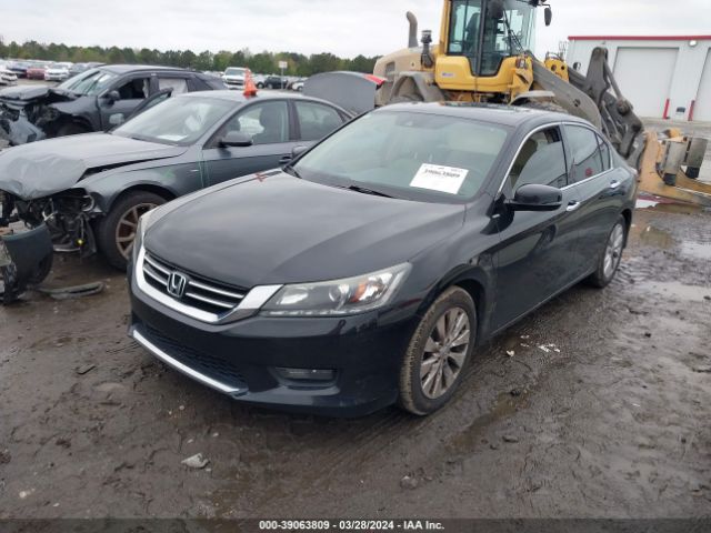 Photo 1 VIN: 1HGCR3F8XFA035599 - HONDA ACCORD 