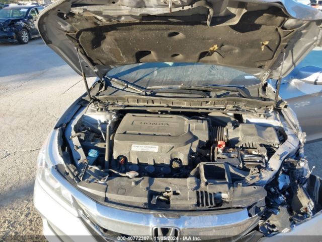 Photo 9 VIN: 1HGCR3F8XGA024166 - HONDA ACCORD 