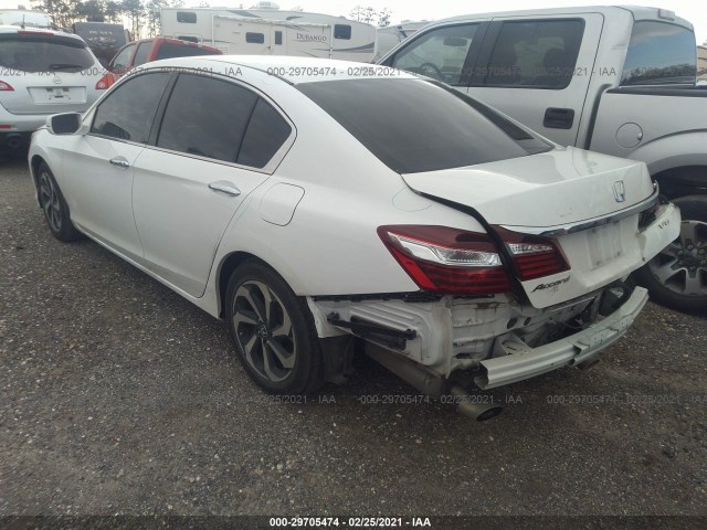 Photo 2 VIN: 1HGCR3F8XHA018434 - HONDA ACCORD SEDAN 