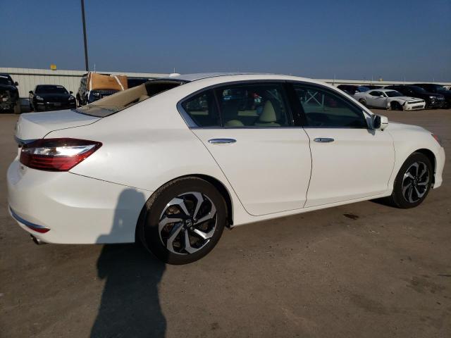 Photo 2 VIN: 1HGCR3F8XHA021835 - HONDA ACCORD EXL 