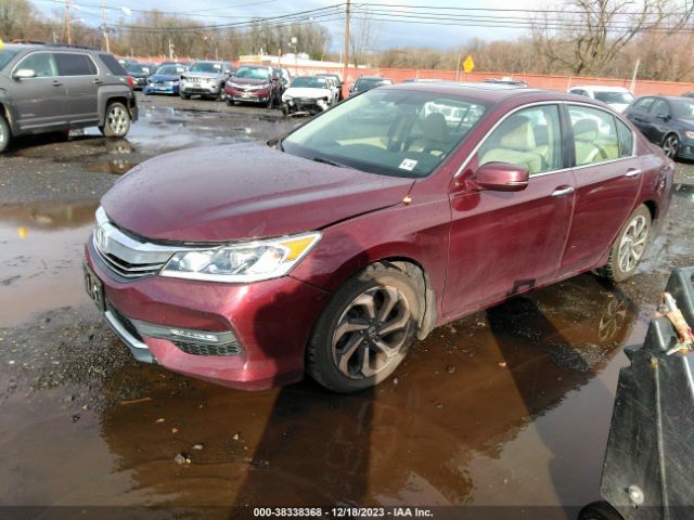 Photo 1 VIN: 1HGCR3F8XHA031717 - HONDA ACCORD 