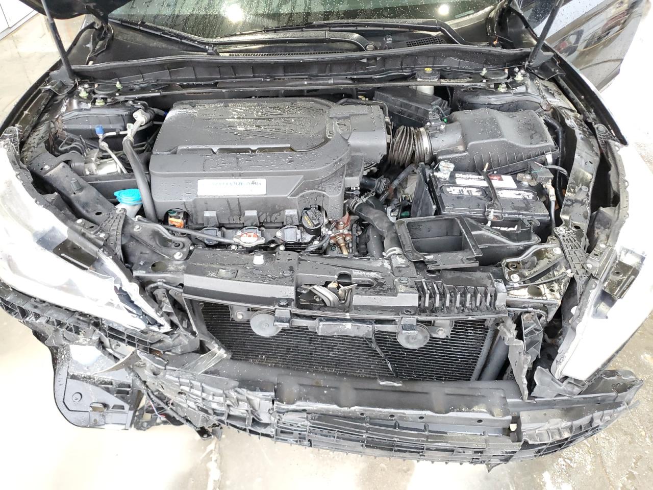 Photo 10 VIN: 1HGCR3F8XHA036688 - HONDA ACCORD 