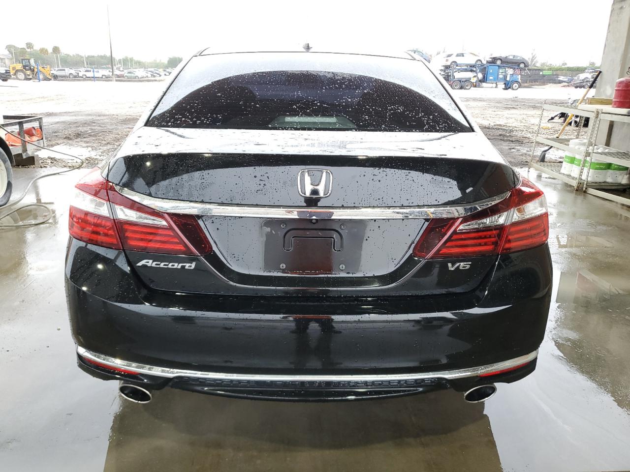 Photo 5 VIN: 1HGCR3F8XHA036688 - HONDA ACCORD 