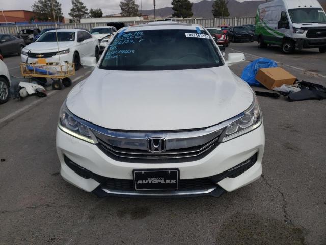 Photo 4 VIN: 1HGCR3F8XHA042880 - HONDA ACCORD EXL 