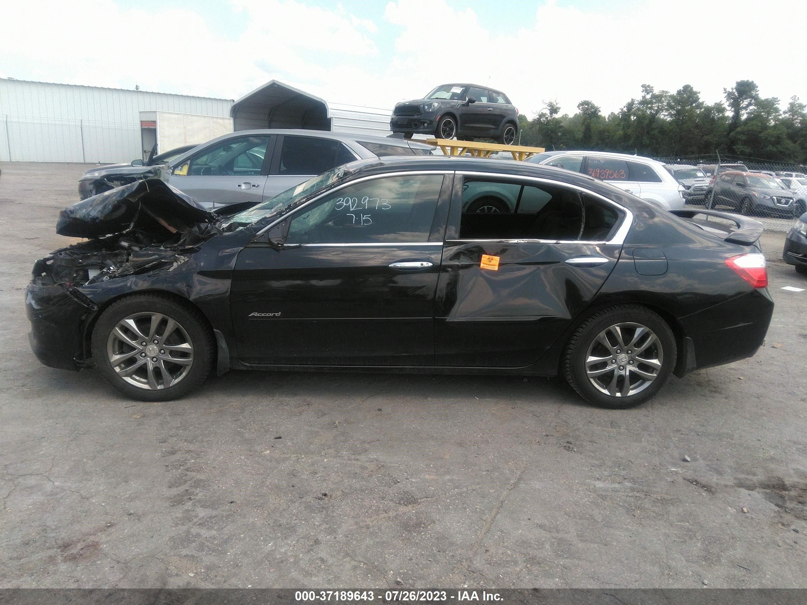 Photo 12 VIN: 1HGCR3F90DA000804 - HONDA ACCORD 