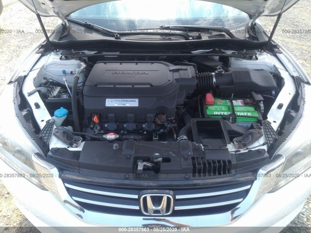 Photo 9 VIN: 1HGCR3F90DA028196 - HONDA ACCORD SDN 