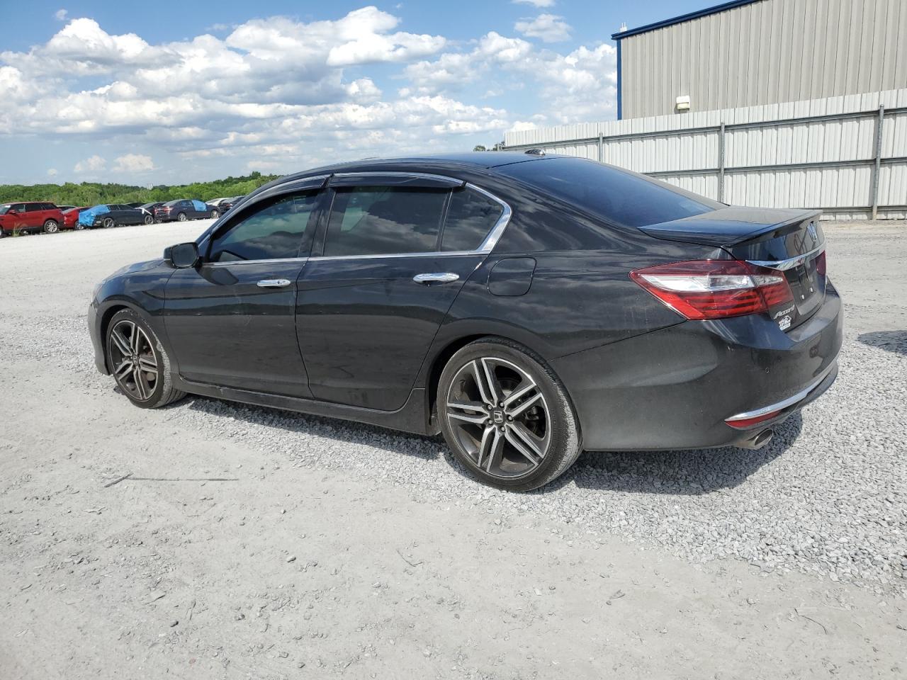 Photo 1 VIN: 1HGCR3F90HA002008 - HONDA ACCORD 