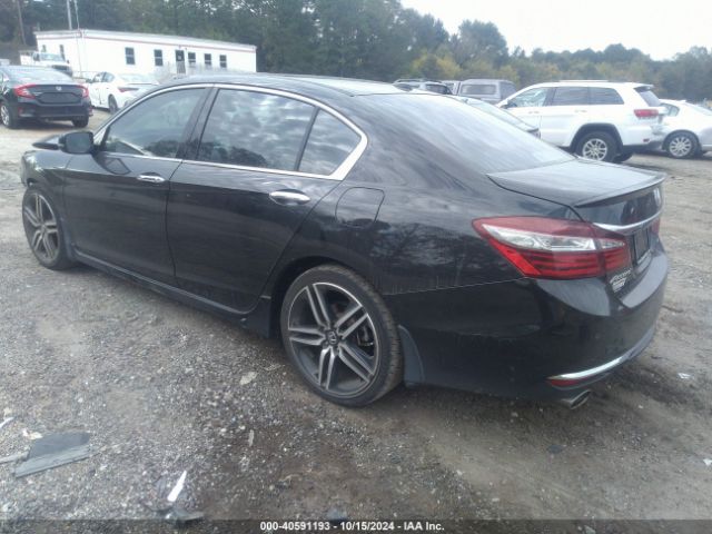 Photo 2 VIN: 1HGCR3F90HA020606 - HONDA ACCORD 