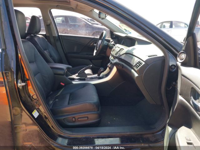 Photo 4 VIN: 1HGCR3F91FA026203 - HONDA ACCORD 