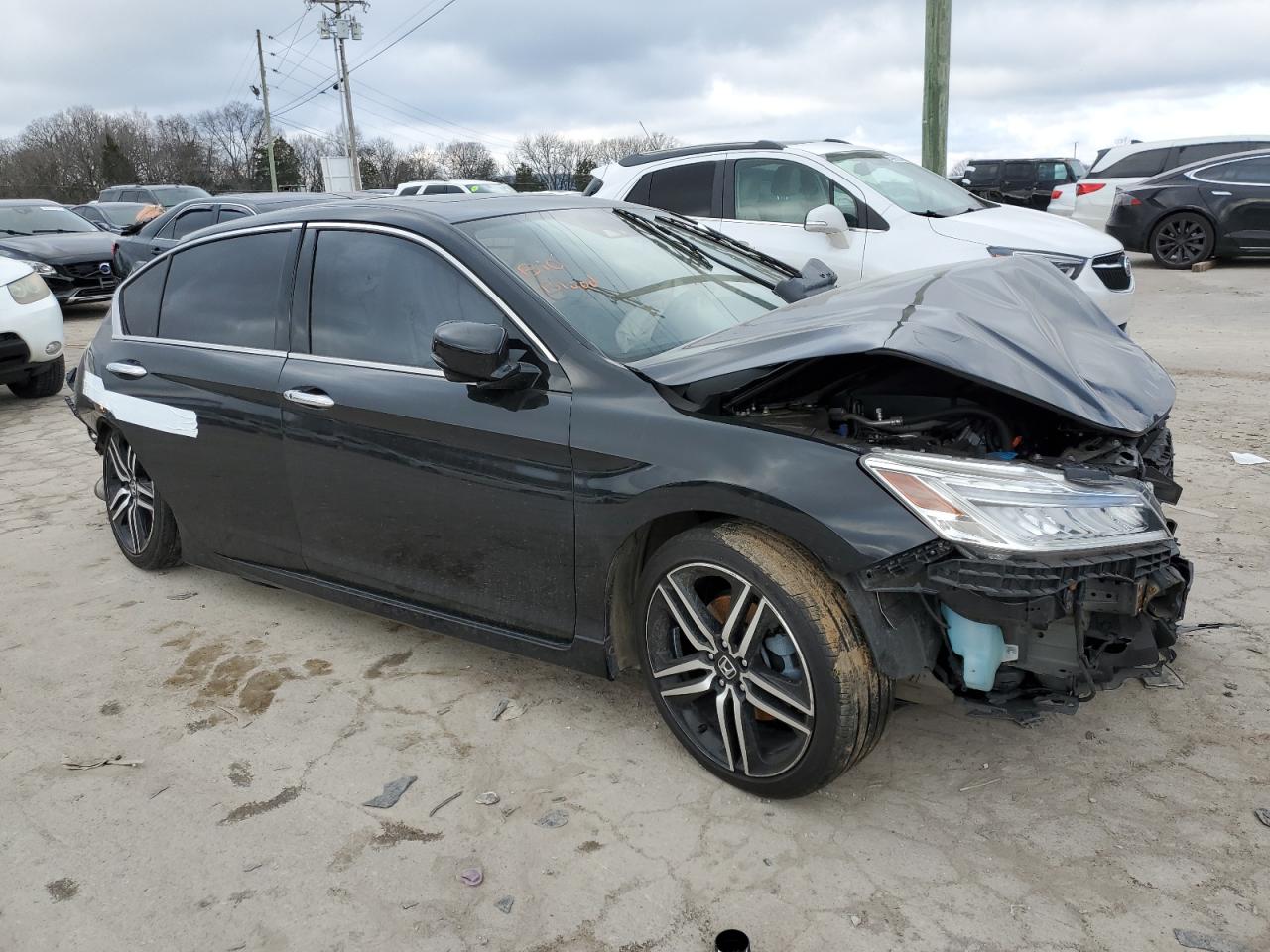 Photo 3 VIN: 1HGCR3F91GA004364 - HONDA ACCORD 