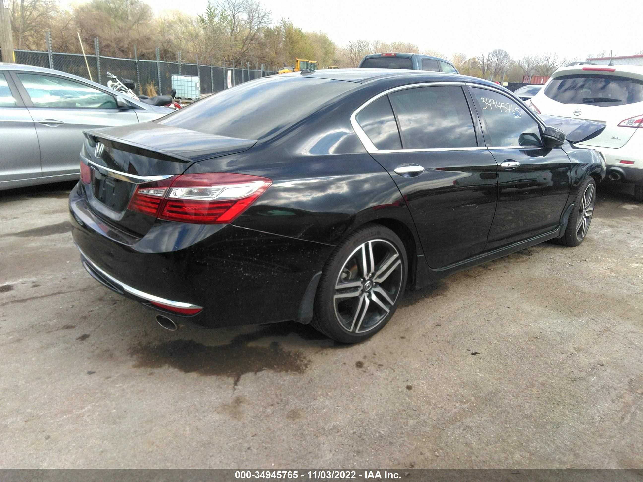 Photo 3 VIN: 1HGCR3F92GA031265 - HONDA ACCORD 