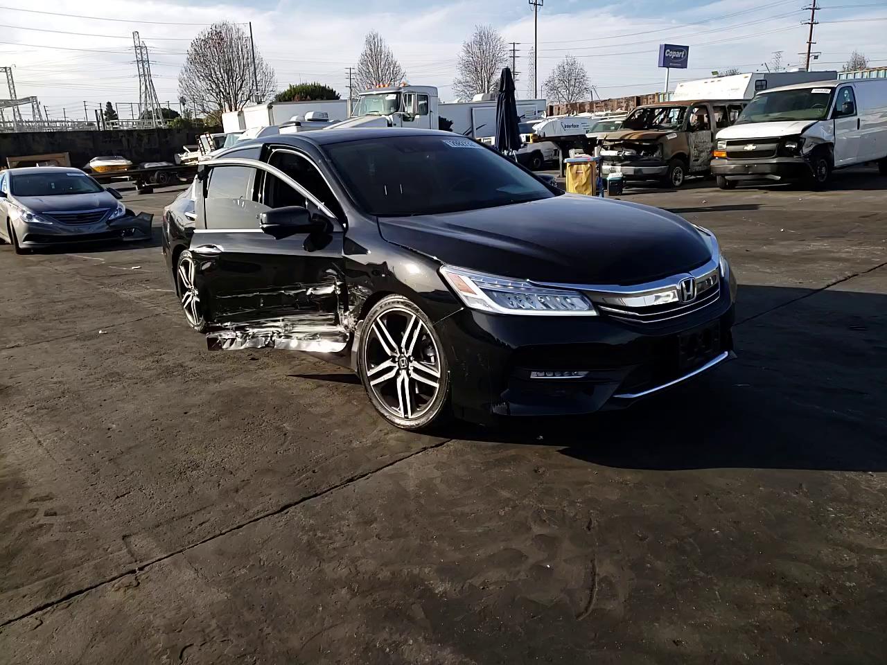 Photo 10 VIN: 1HGCR3F92HA004620 - HONDA ACCORD 