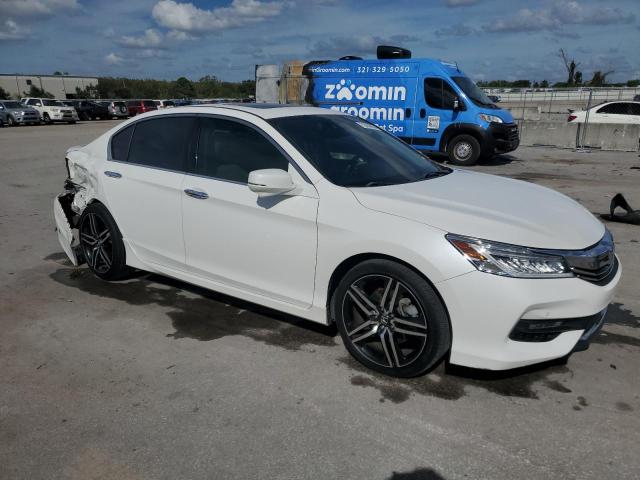 Photo 3 VIN: 1HGCR3F92HA006464 - HONDA ACCORD TOU 