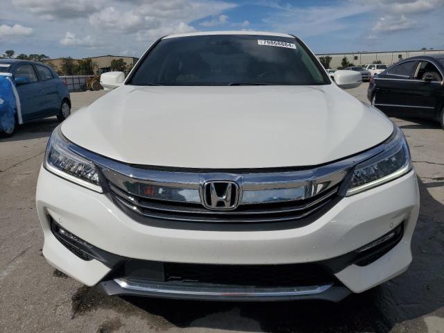 Photo 4 VIN: 1HGCR3F92HA006464 - HONDA ACCORD TOU 