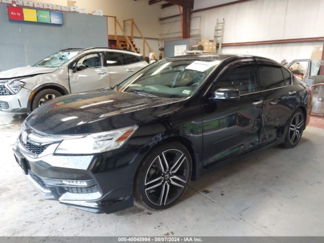 Photo 1 VIN: 1HGCR3F92HA032319 - HONDA ACCORD 