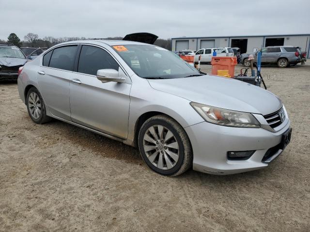 Photo 3 VIN: 1HGCR3F93EA010678 - HONDA ACCORD TOU 