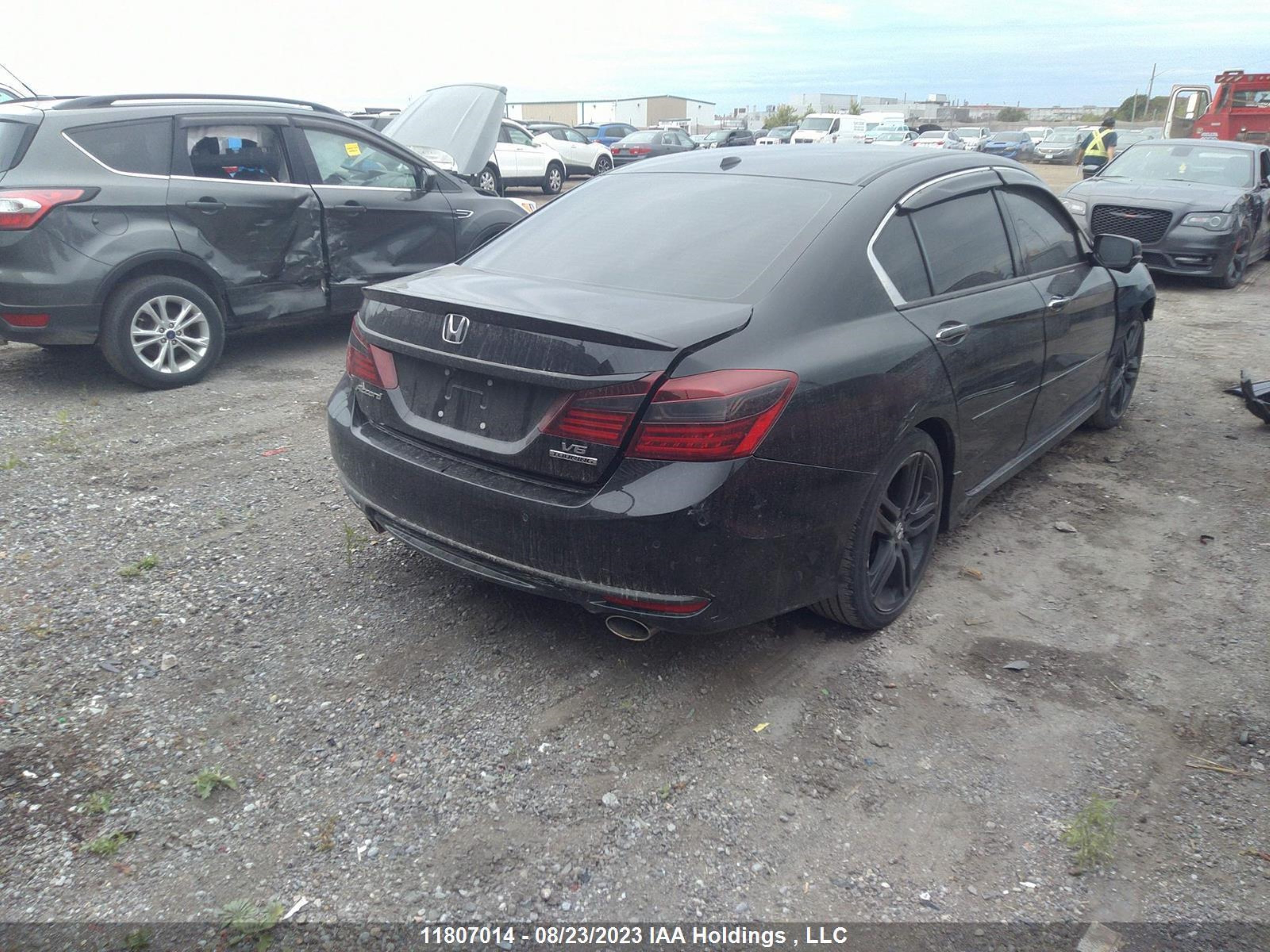 Photo 3 VIN: 1HGCR3F94GA800204 - HONDA ACCORD 