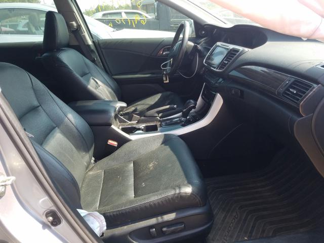 Photo 4 VIN: 1HGCR3F94HA001847 - HONDA ACCORD TOU 