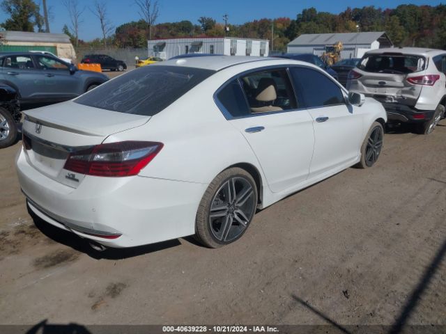 Photo 3 VIN: 1HGCR3F94HA021385 - HONDA ACCORD 