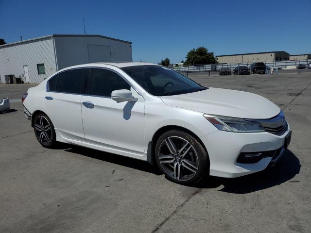 Photo 3 VIN: 1HGCR3F94HA032726 - HONDA ACCORD TOU 