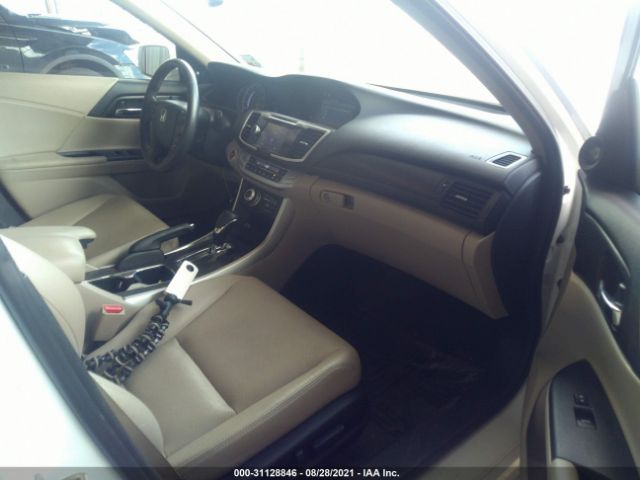 Photo 4 VIN: 1HGCR3F95DA048282 - HONDA ACCORD SDN 