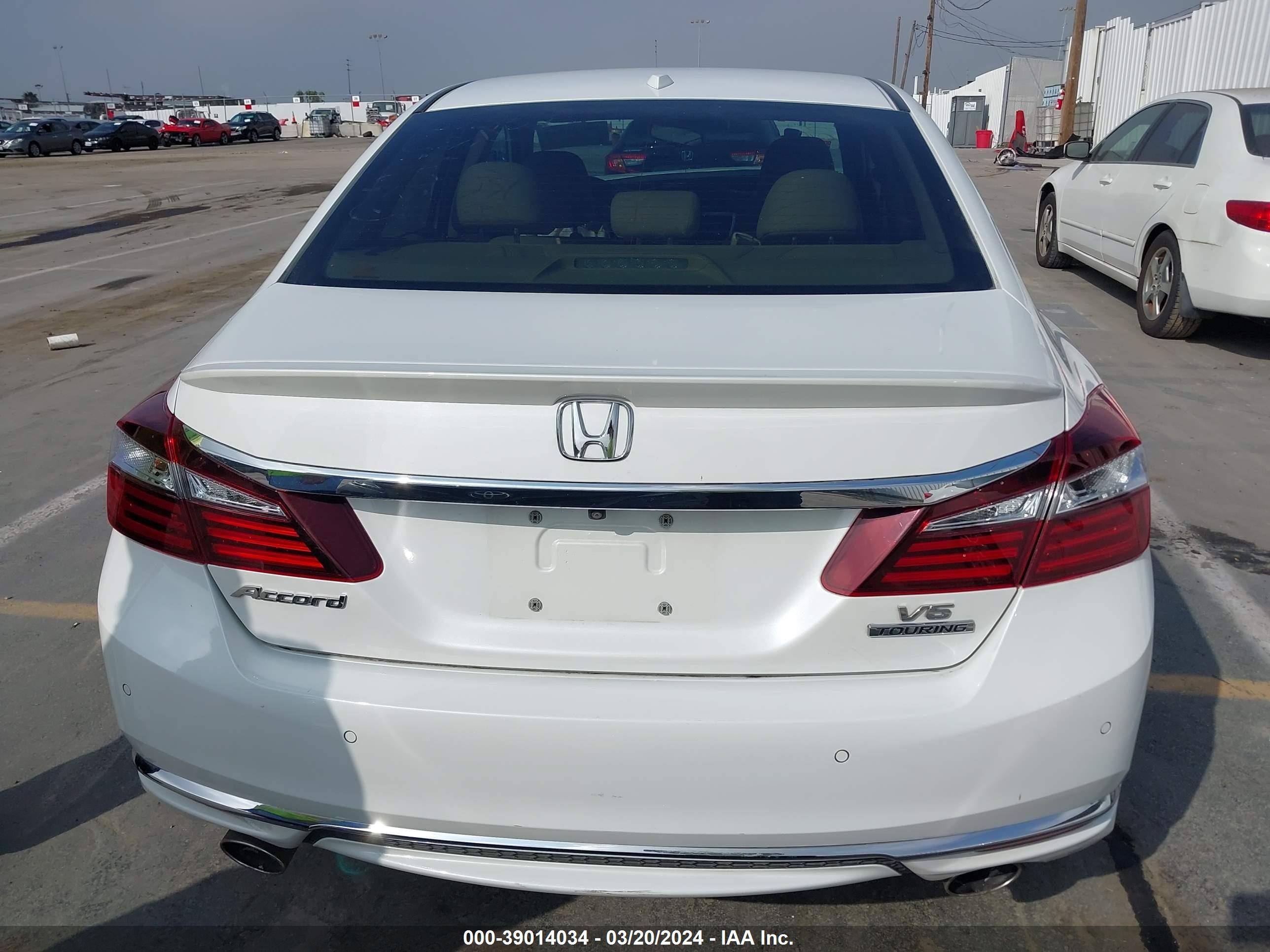 Photo 15 VIN: 1HGCR3F95GA016078 - HONDA ACCORD 