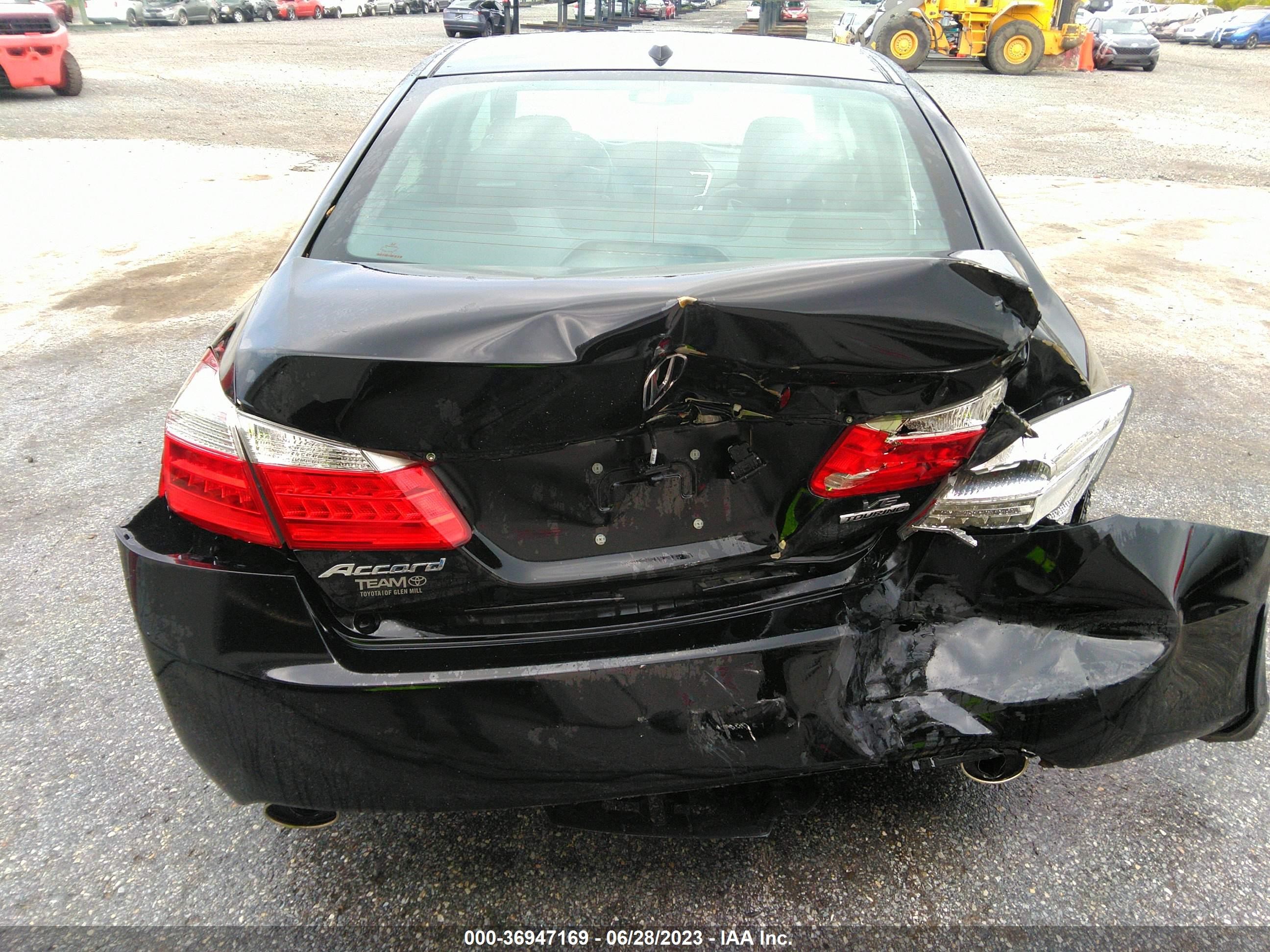 Photo 15 VIN: 1HGCR3F96EA022159 - HONDA ACCORD 