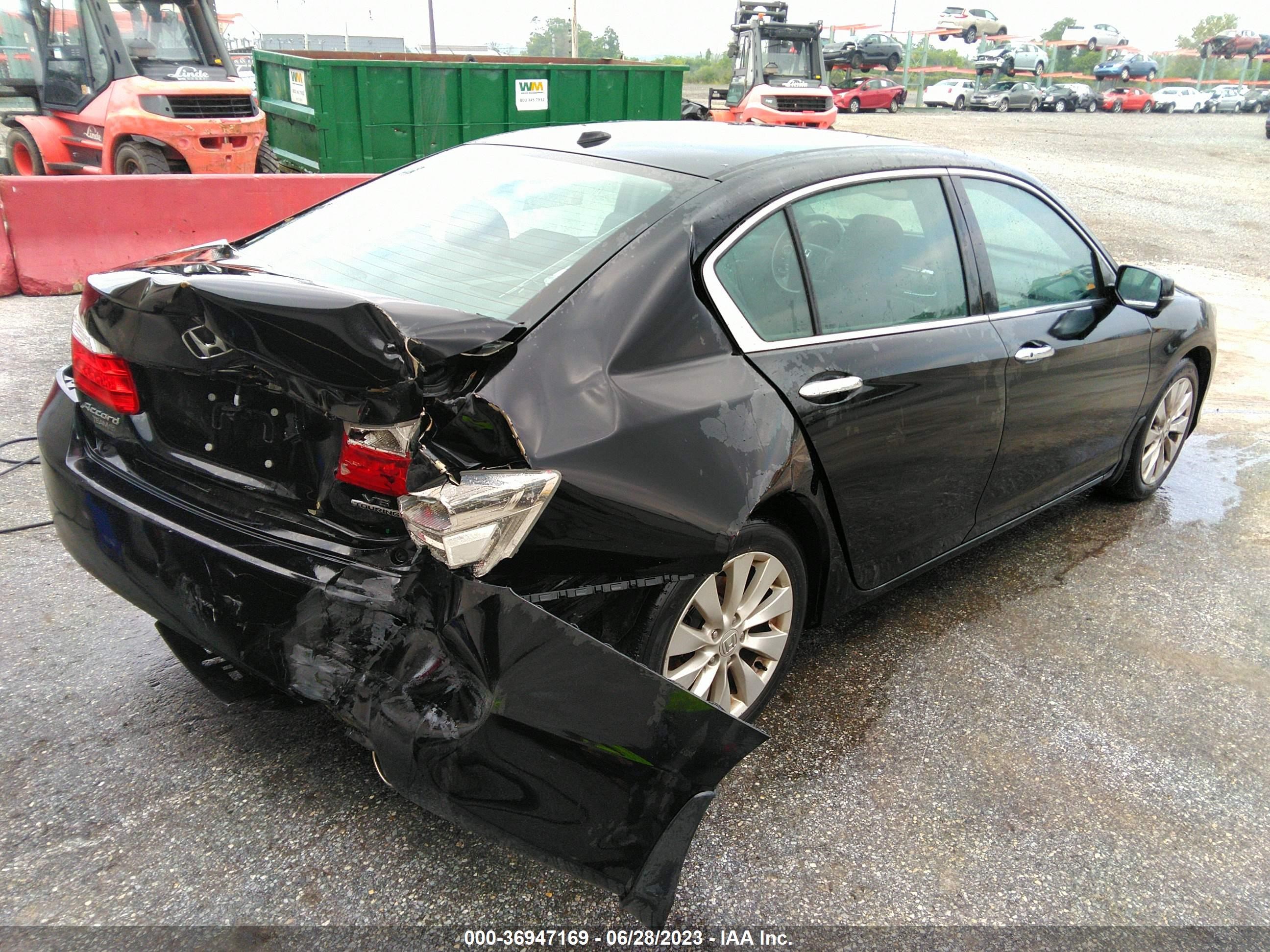 Photo 3 VIN: 1HGCR3F96EA022159 - HONDA ACCORD 