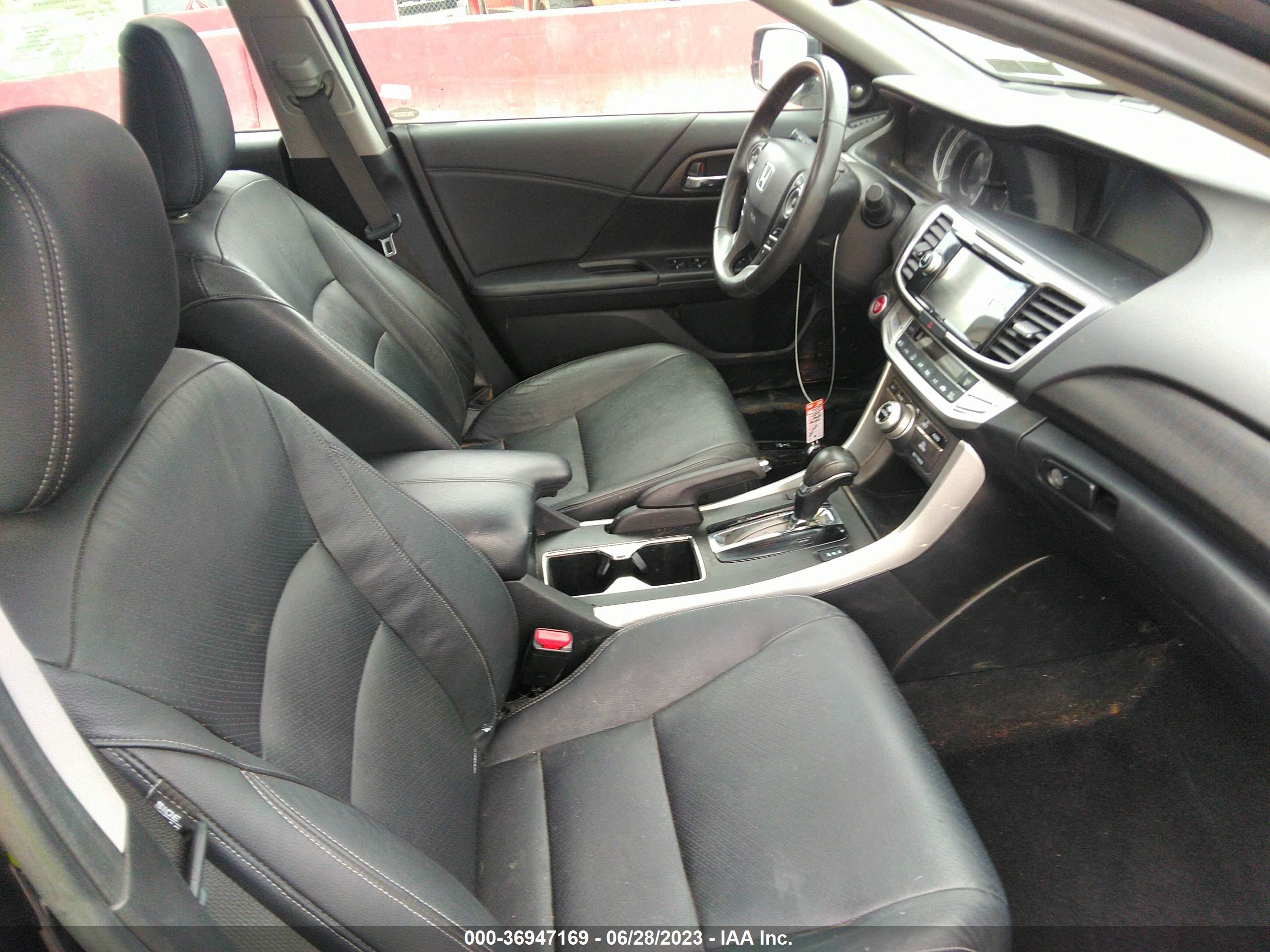 Photo 4 VIN: 1HGCR3F96EA022159 - HONDA ACCORD 