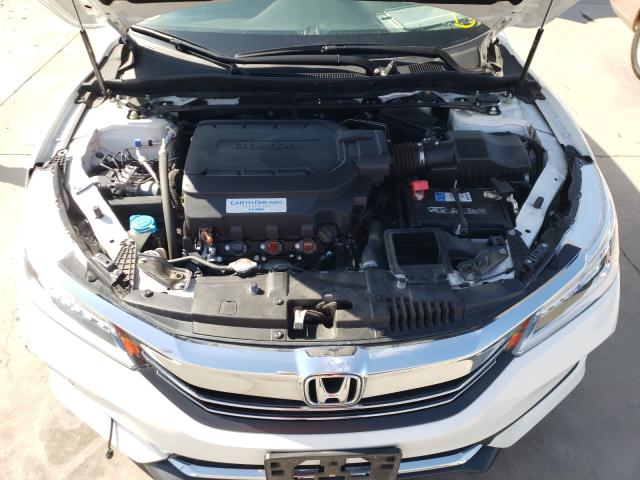 Photo 6 VIN: 1HGCR3F96HA030024 - HONDA ACCORD 