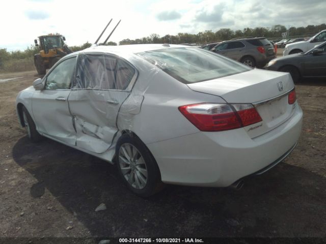 Photo 2 VIN: 1HGCR3F97FA029154 - HONDA ACCORD SEDAN 